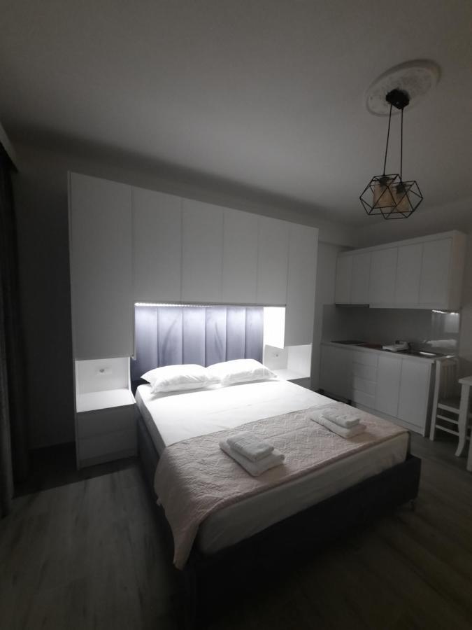 Nora'S Guesthouse Sarandë 외부 사진