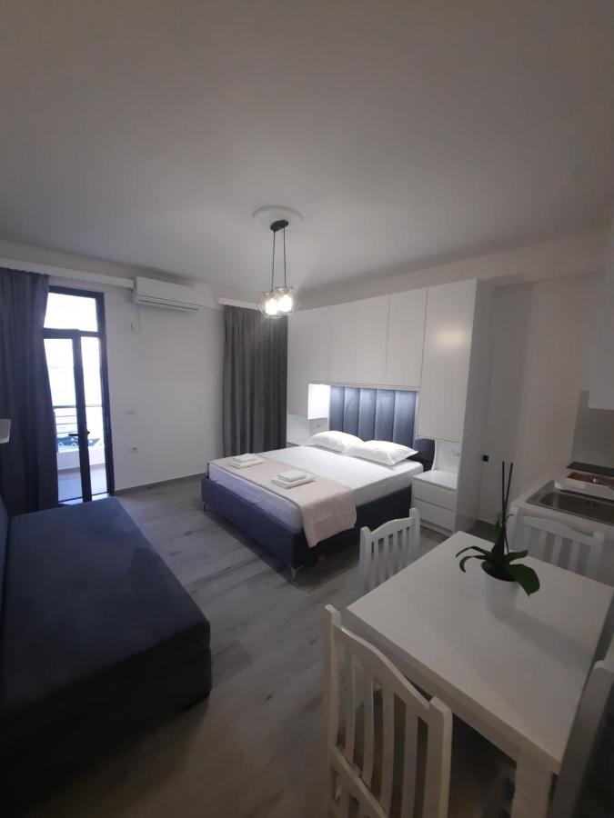 Nora'S Guesthouse Sarandë 외부 사진