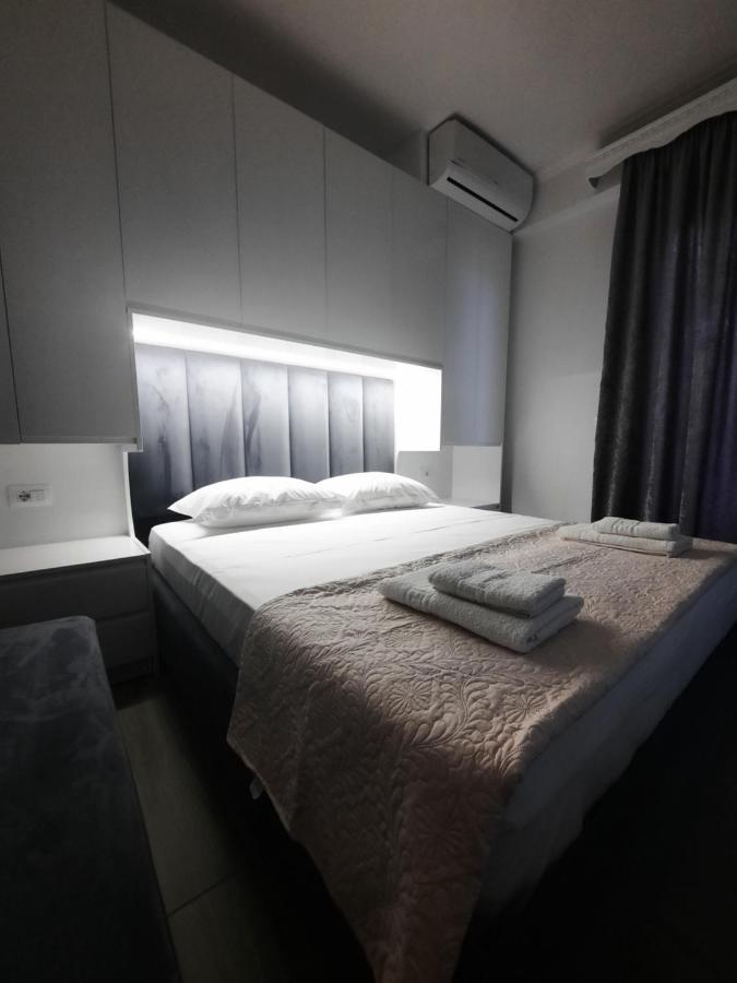 Nora'S Guesthouse Sarandë 외부 사진