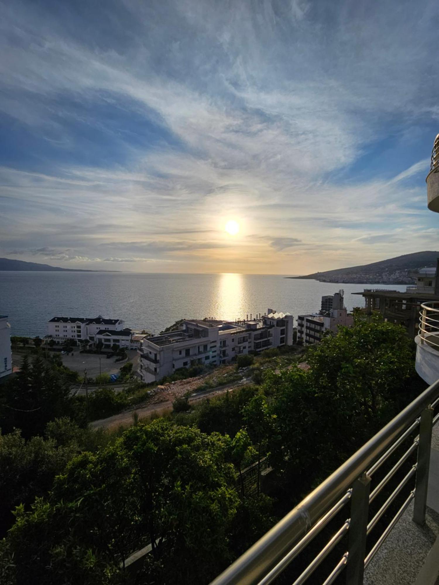 Nora'S Guesthouse Sarandë 외부 사진