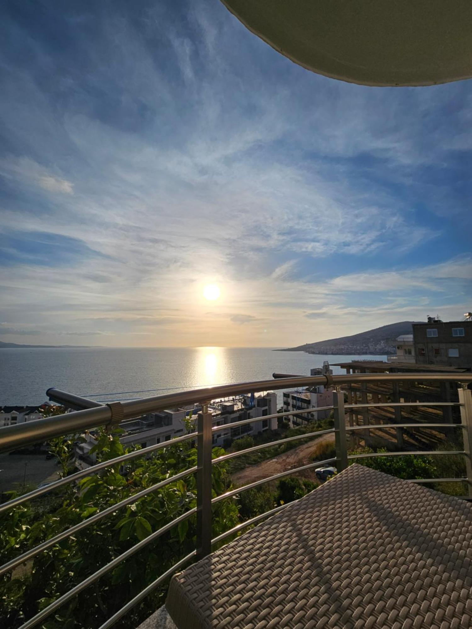 Nora'S Guesthouse Sarandë 외부 사진
