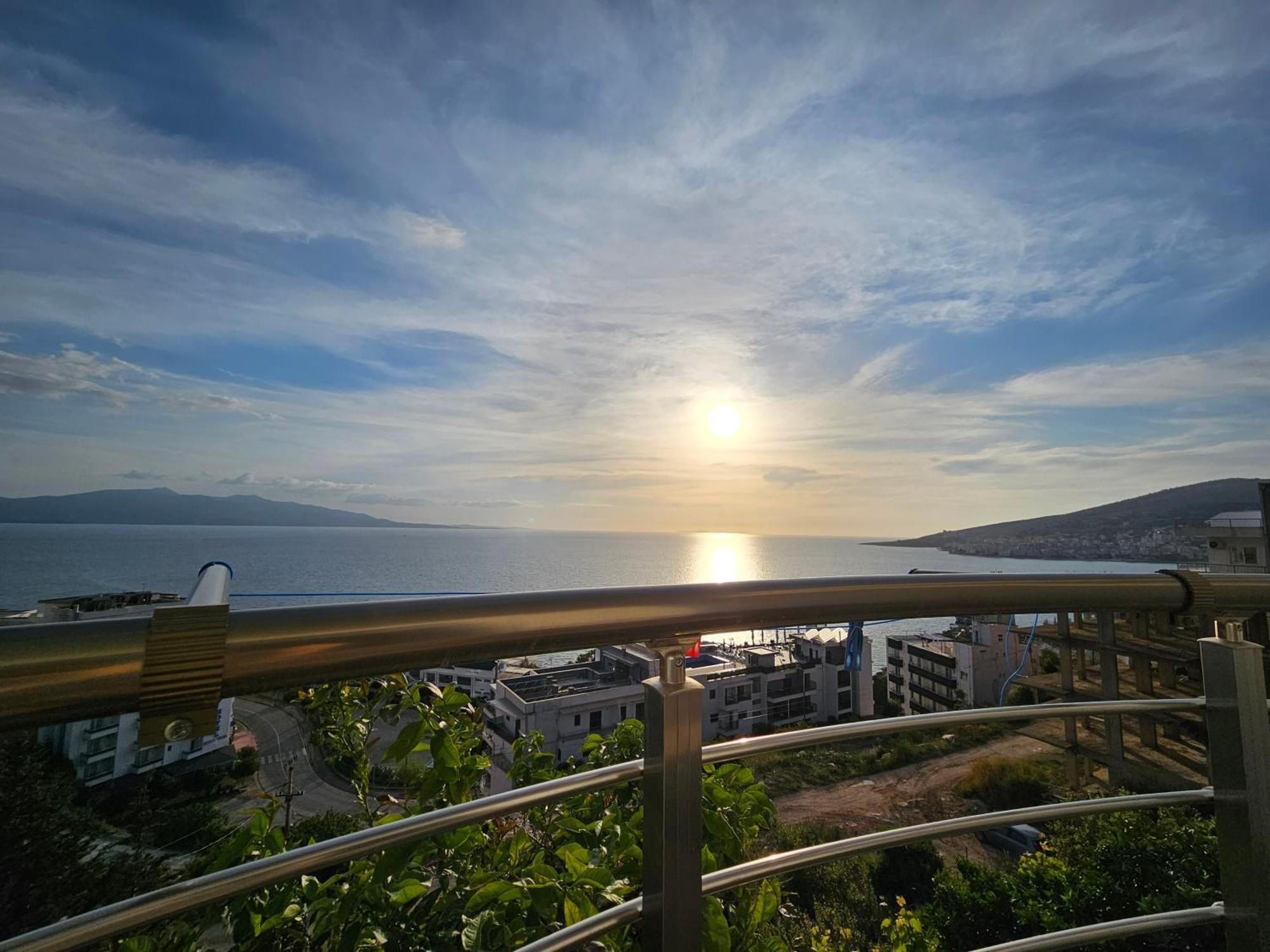 Nora'S Guesthouse Sarandë 외부 사진