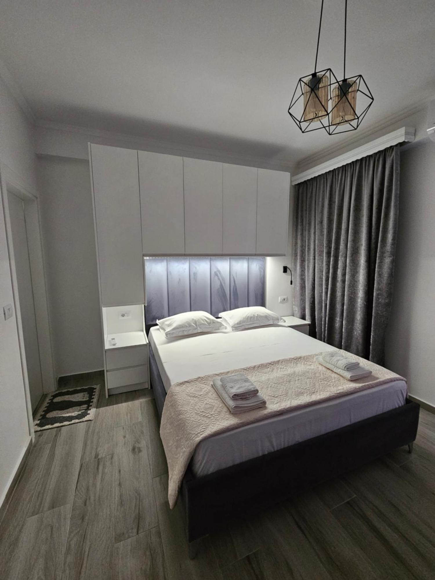 Nora'S Guesthouse Sarandë 외부 사진
