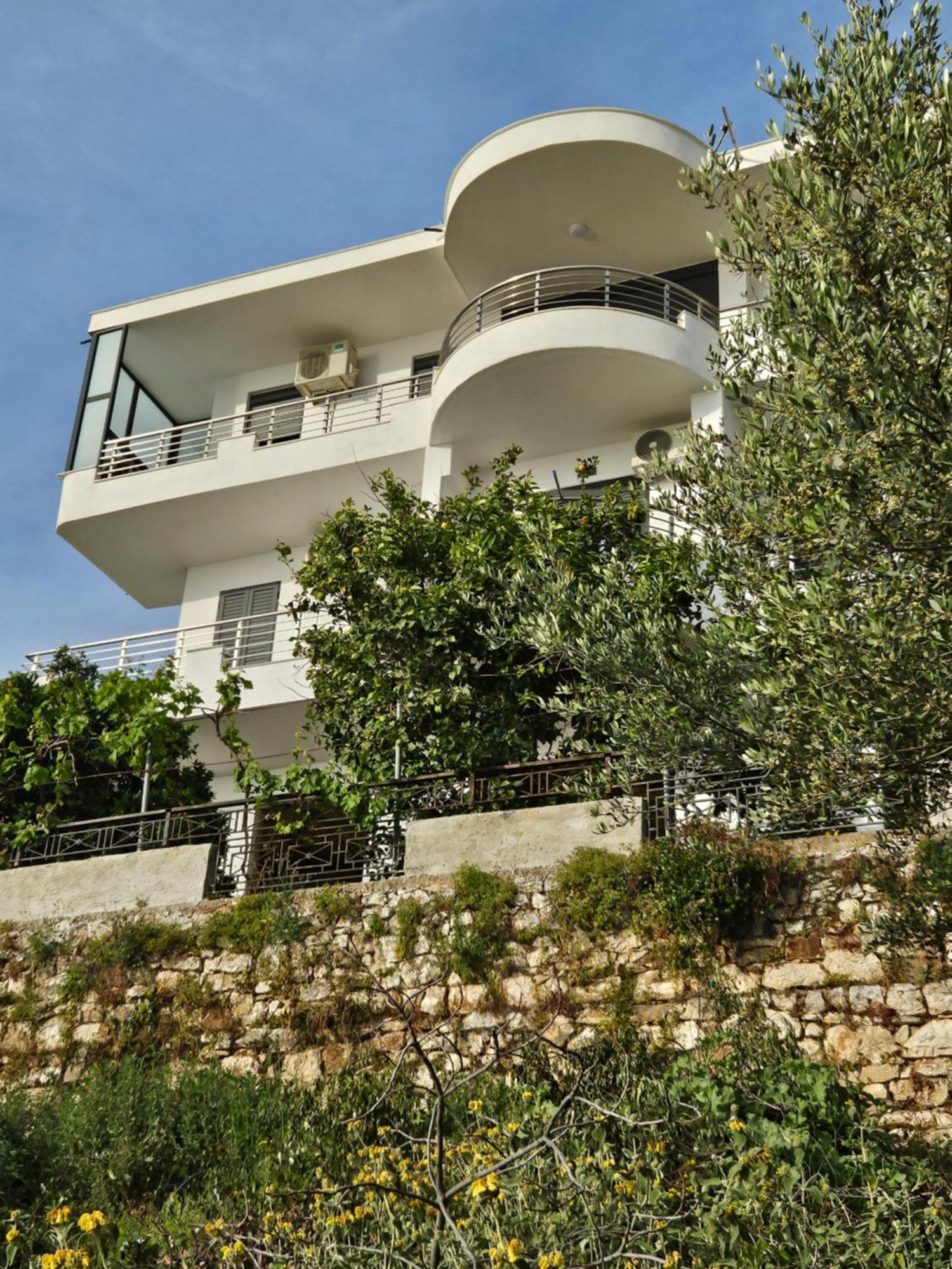 Nora'S Guesthouse Sarandë 외부 사진