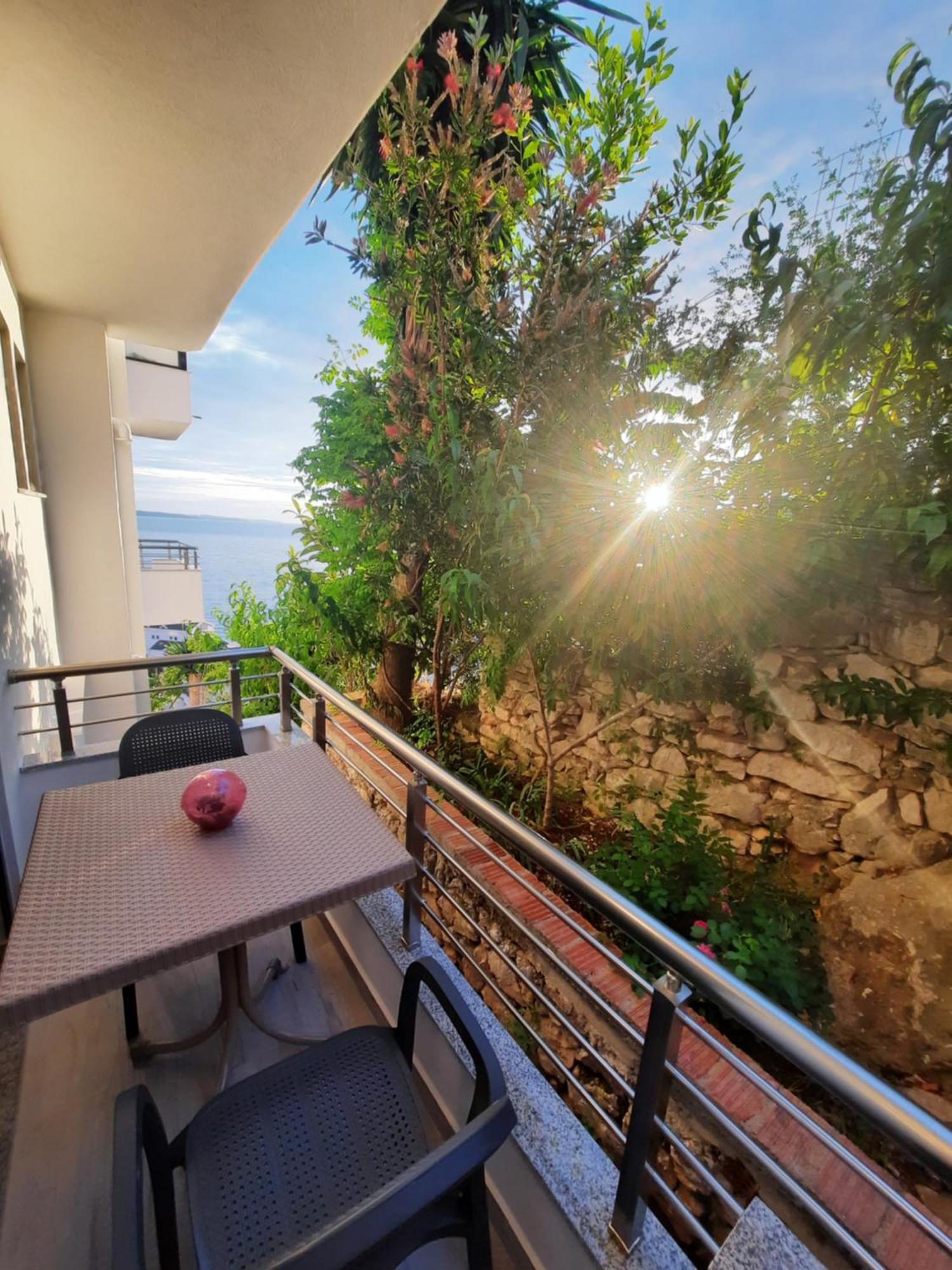 Nora'S Guesthouse Sarandë 외부 사진